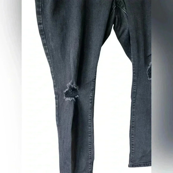 Old Navy Pop Icon Skinny Mid-Rise Jeans 18 - Picture 2 of 6